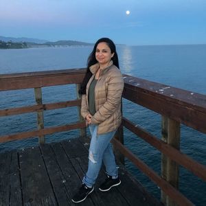 Meet your Posher, Liz